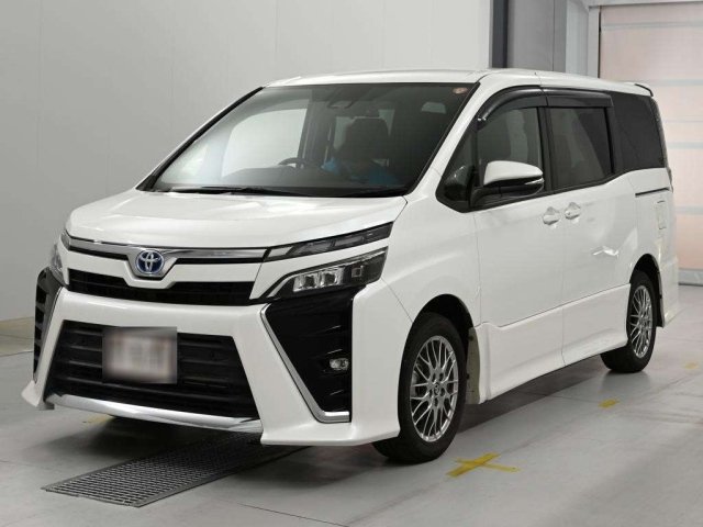 Toyota Voxy ZS Kirameki Hybrid