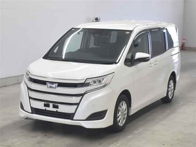 Toyota Noah X Hybrid 2021